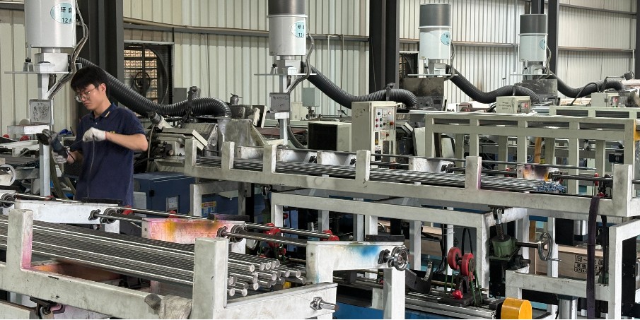 想降低爆裂風險？選3Cr13調(diào)質(zhì)圓鋼對了