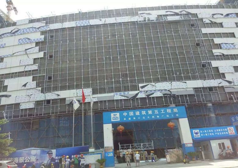 海口遠(yuǎn)大購(gòu)物中心鍍鋅線管進(jìn)場(chǎng)